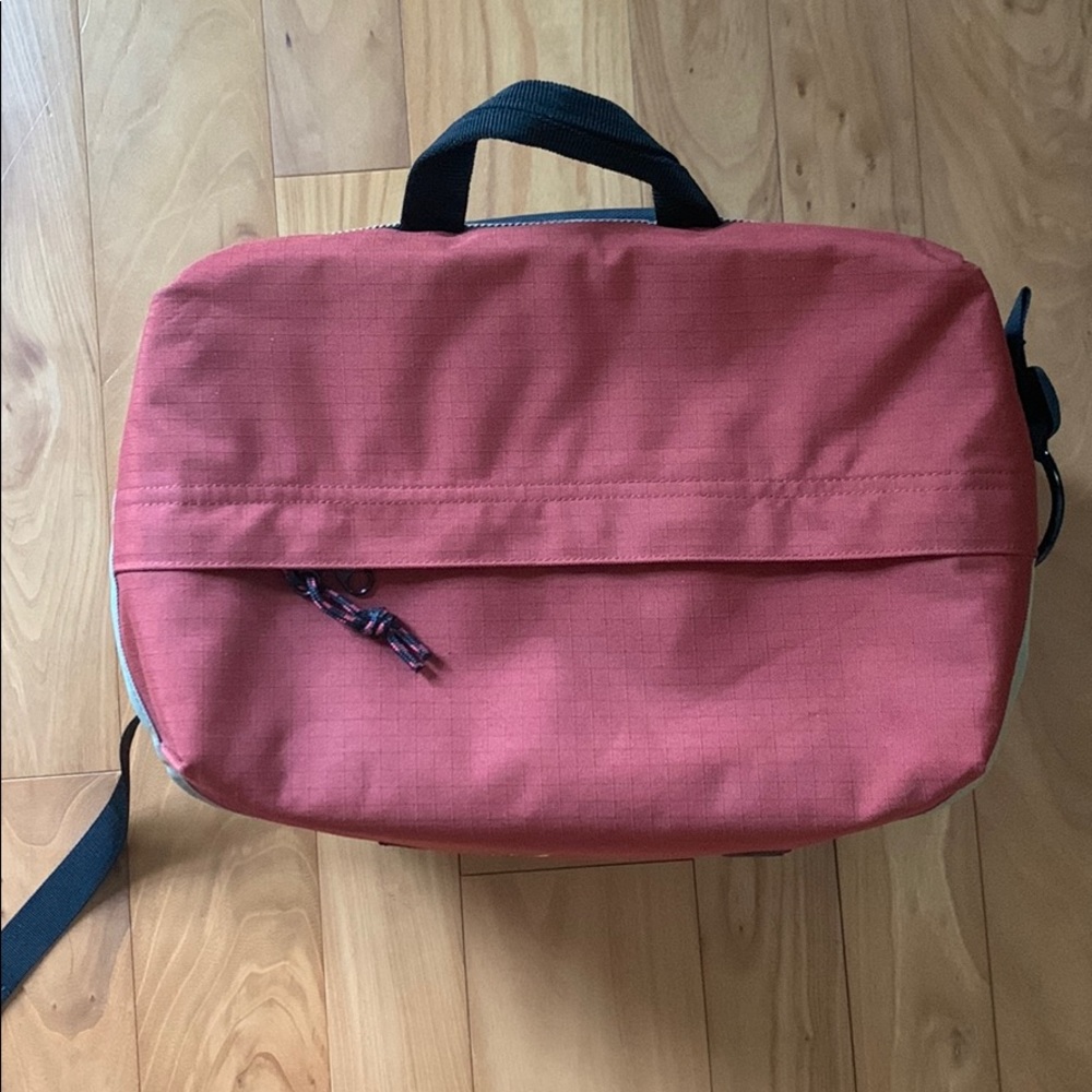 PROMASTER Camera Bag - Picture 3 of 6